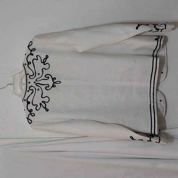 VICTOR COSTA - Picture 2 of 4